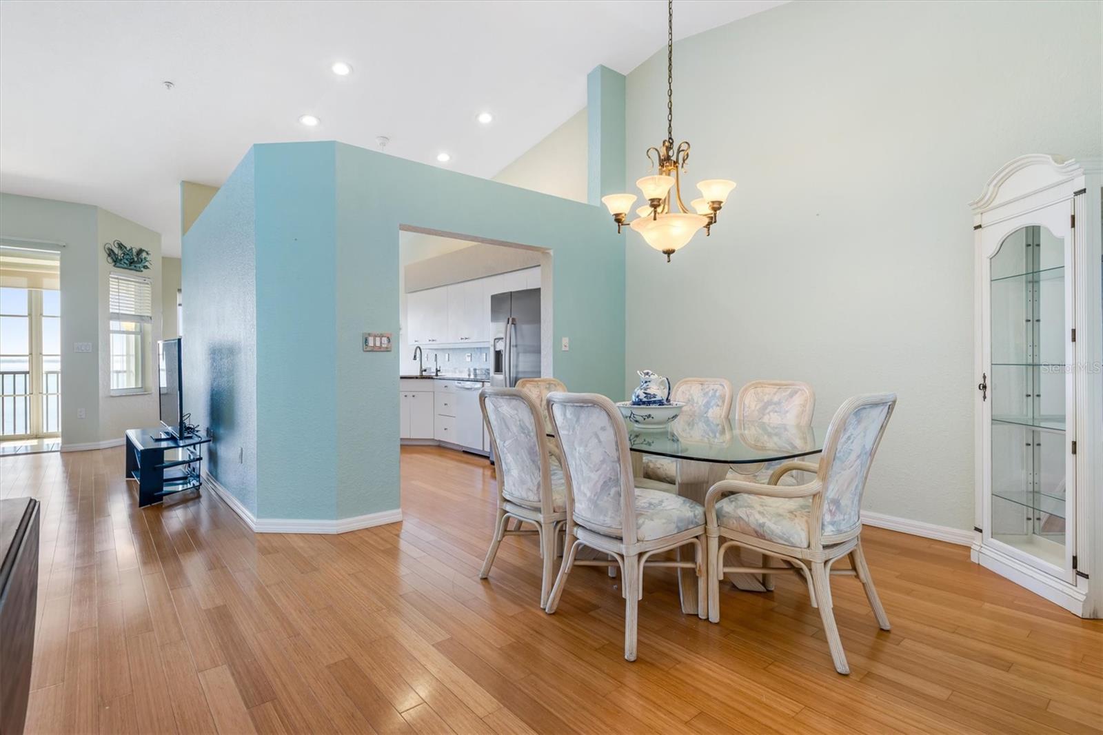 Image 11 of 48 For 200 Harbor Walk Drive 354