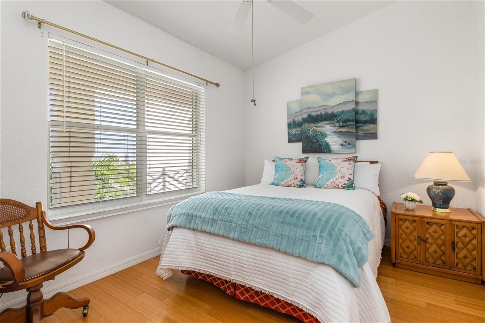 Image 29 of 48 For 200 Harbor Walk Drive 354