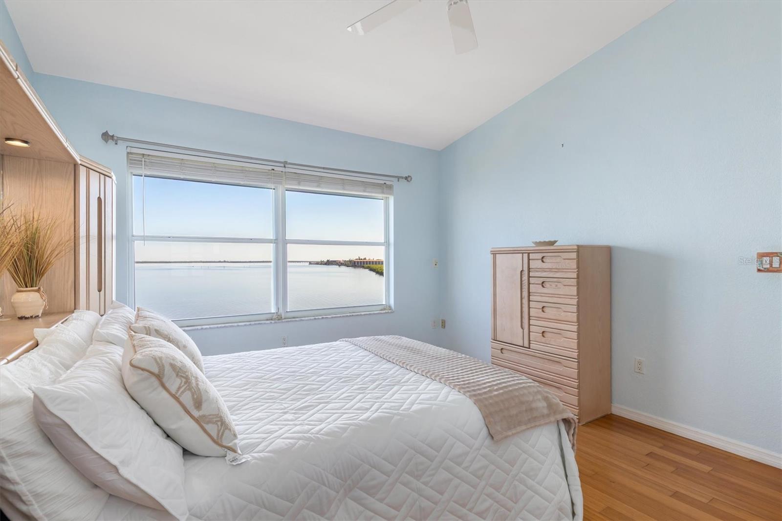 Image 3 of 48 For 200 Harbor Walk Drive 354