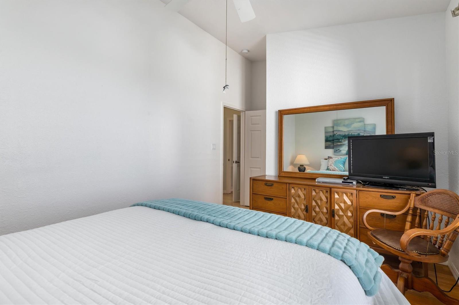 Image 30 of 48 For 200 Harbor Walk Drive 354