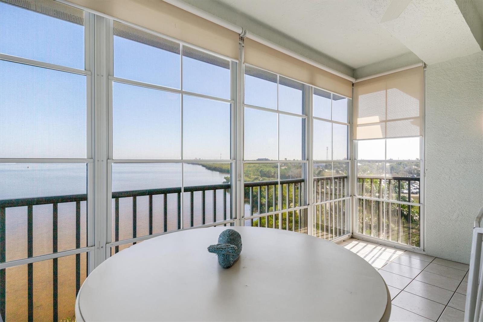 Image 31 of 48 For 200 Harbor Walk Drive 354