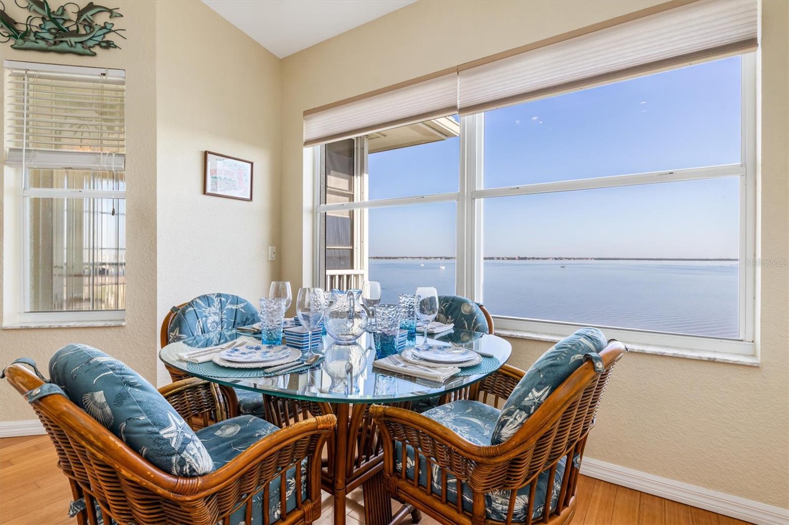 Image 6 of 48 For 200 Harbor Walk Drive 354