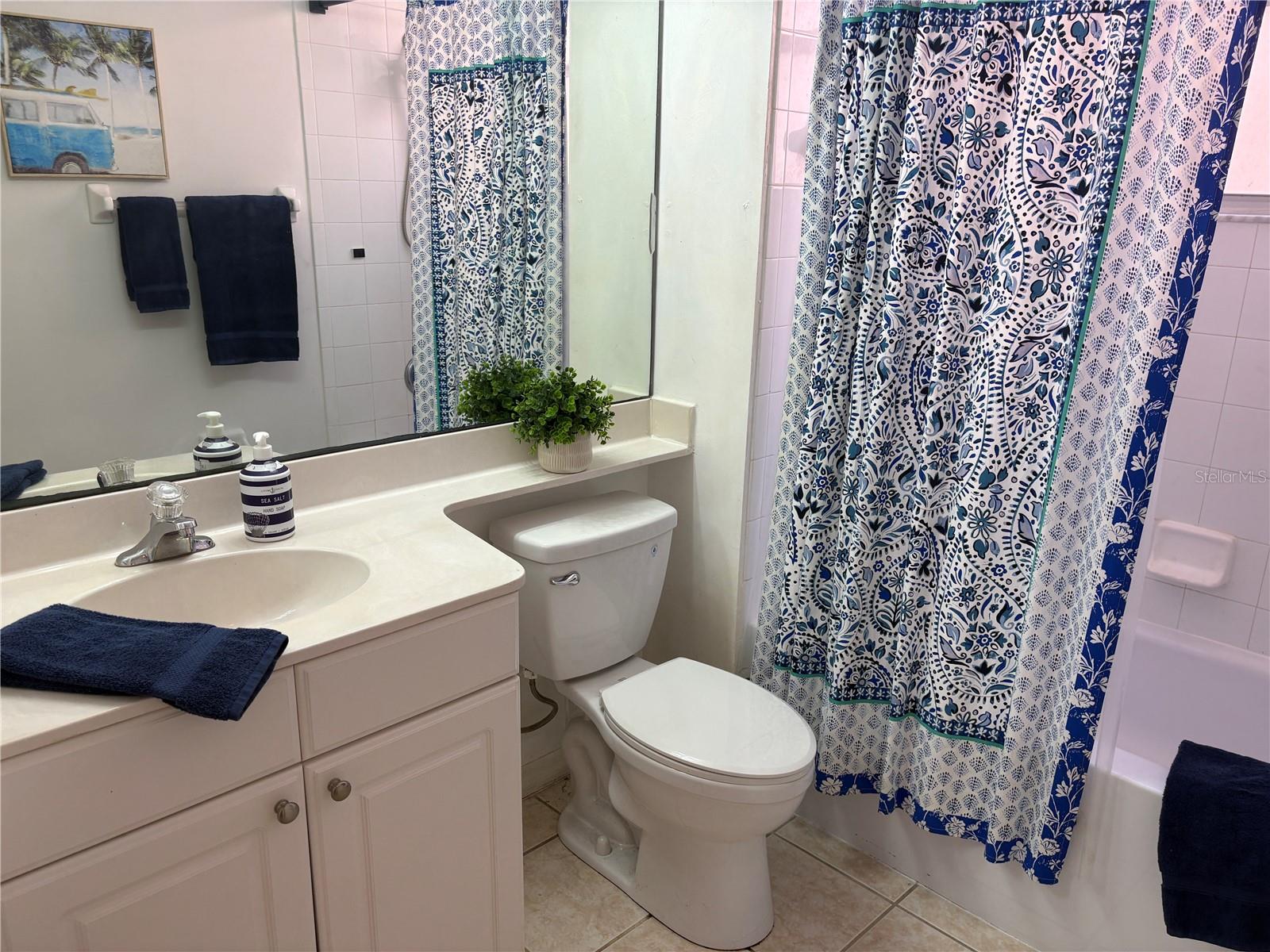 Image 24 of 41 For 2002 Bal Harbor Boulevard 312