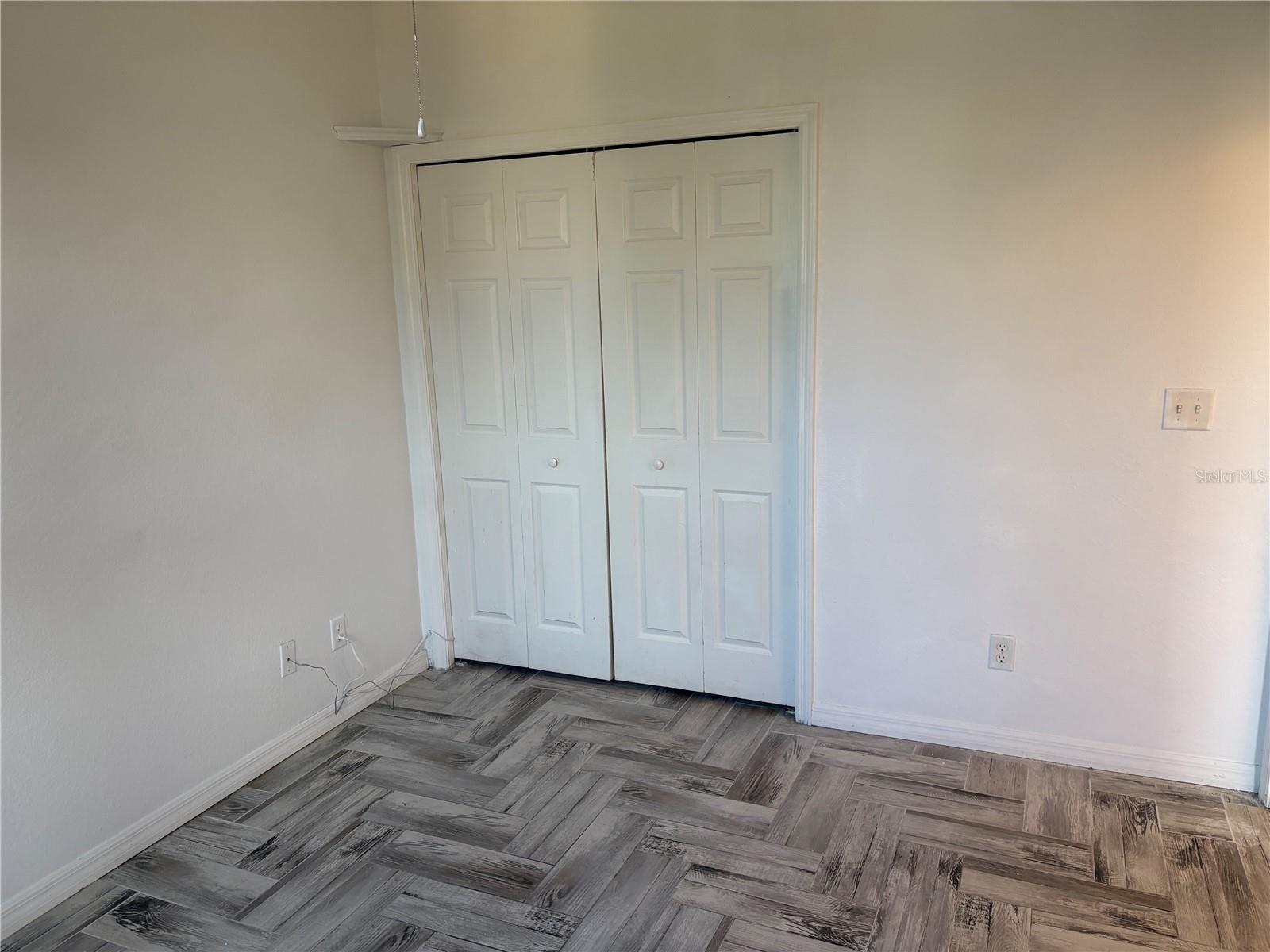 Image 28 of 41 For 2002 Bal Harbor Boulevard 312