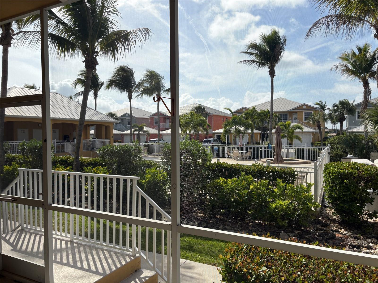 Image 33 of 41 For 2002 Bal Harbor Boulevard 312