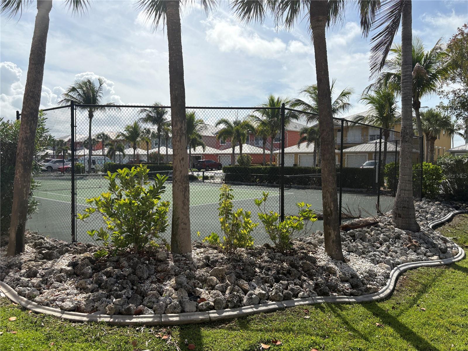 Image 39 of 41 For 2002 Bal Harbor Boulevard 312