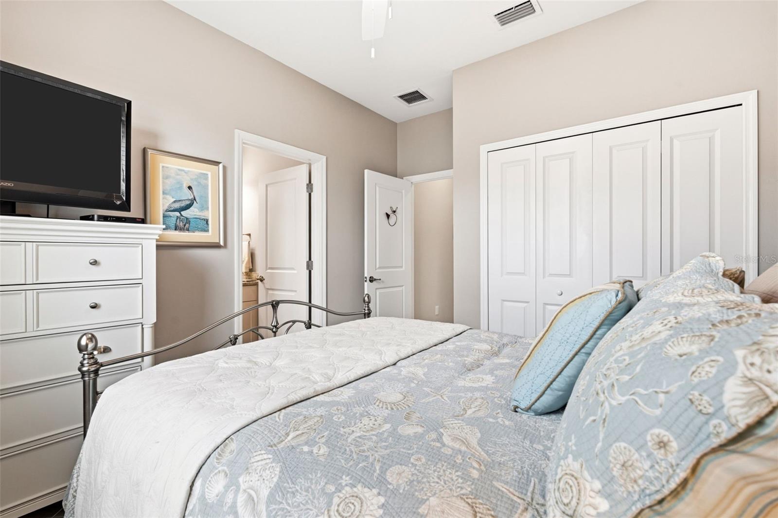 Image 33 of 47 For 1793 Saddlewood Circle