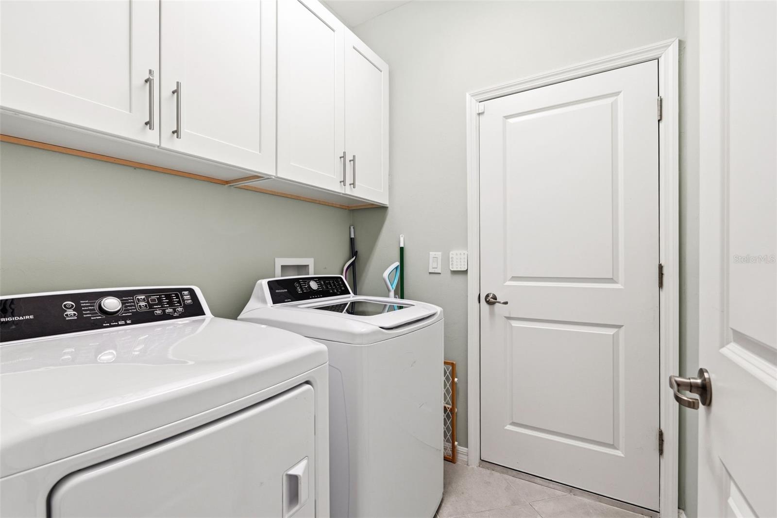 Image 35 of 47 For 1793 Saddlewood Circle