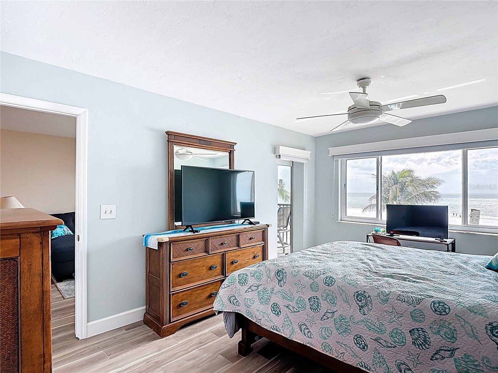 Image 21 of 46 For 7500 Estero Boulevard 302