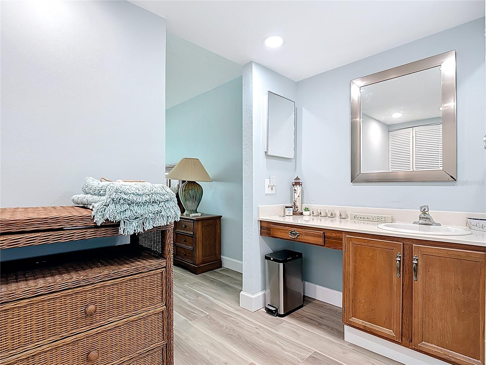 Image 29 of 46 For 7500 Estero Boulevard 302