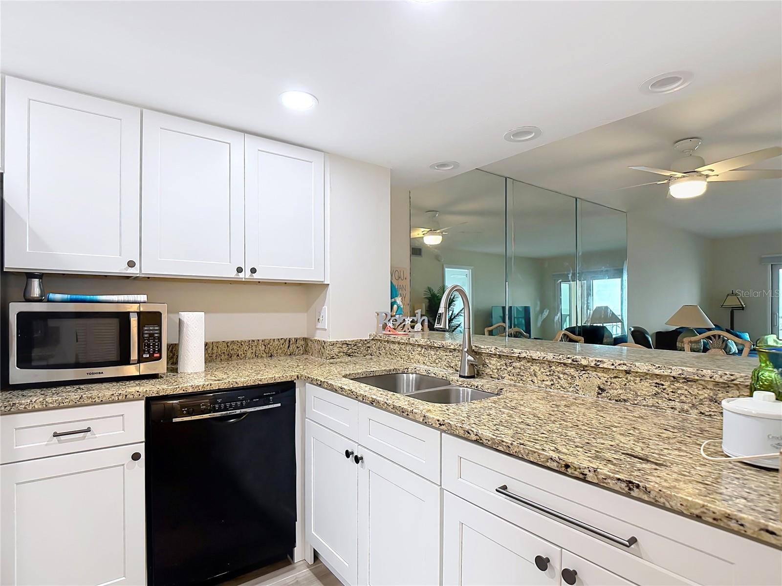 Image 33 of 46 For 7500 Estero Boulevard 302