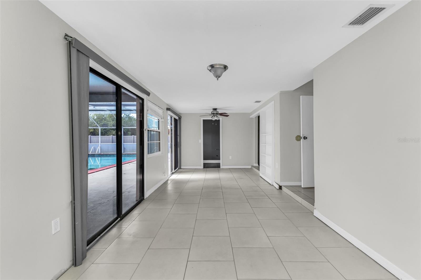 Image 14 of 40 For 923 Linnaen Terrace Nw