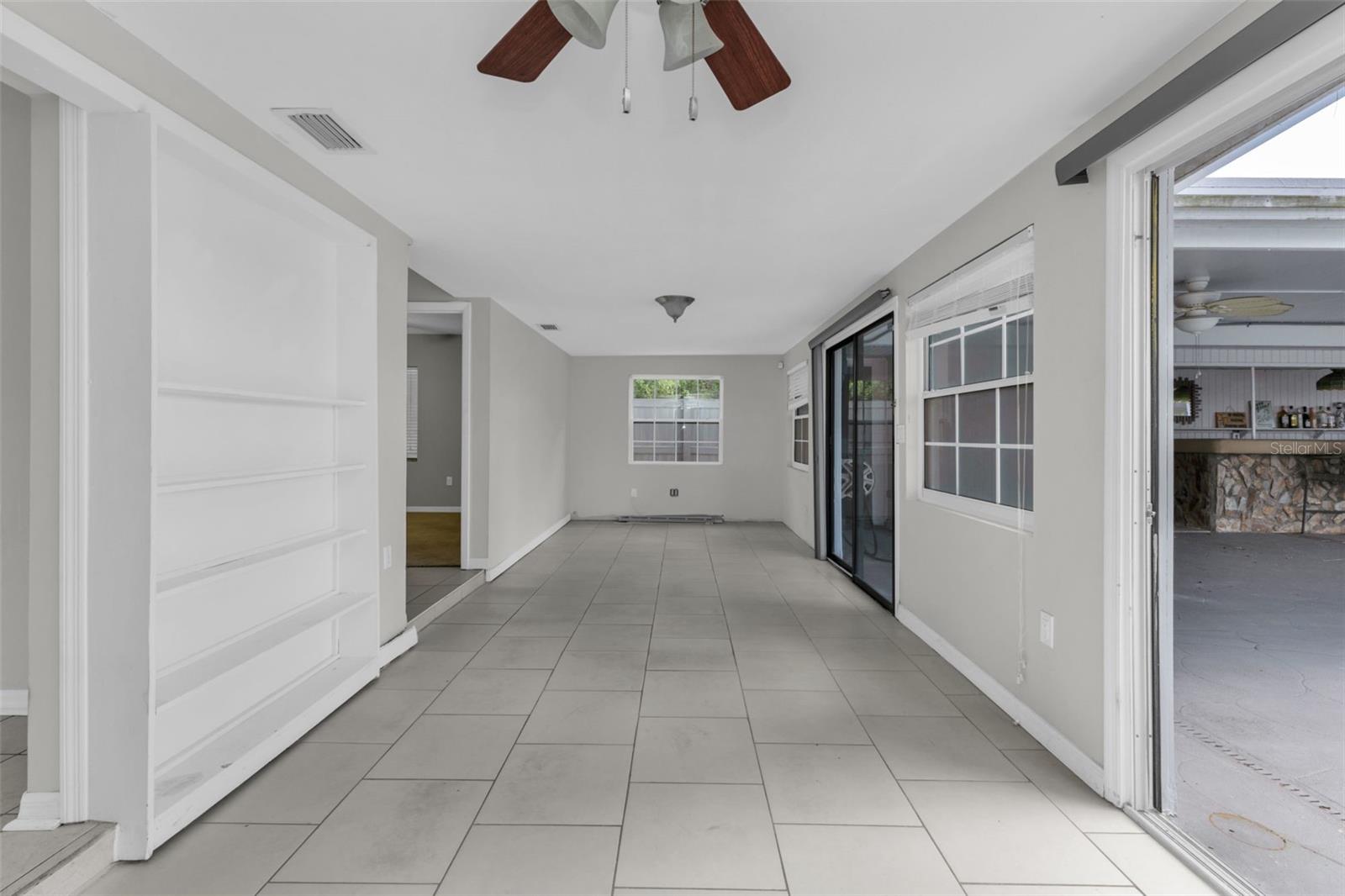 Image 15 of 40 For 923 Linnaen Terrace Nw