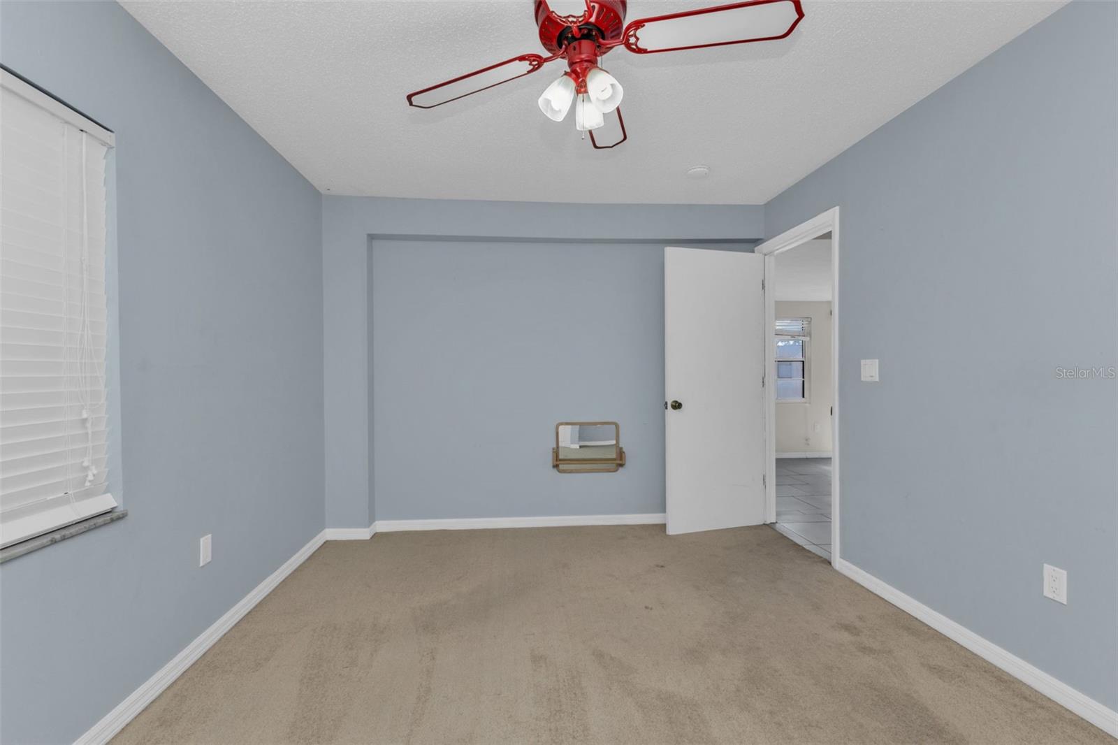 Image 22 of 40 For 923 Linnaen Terrace Nw