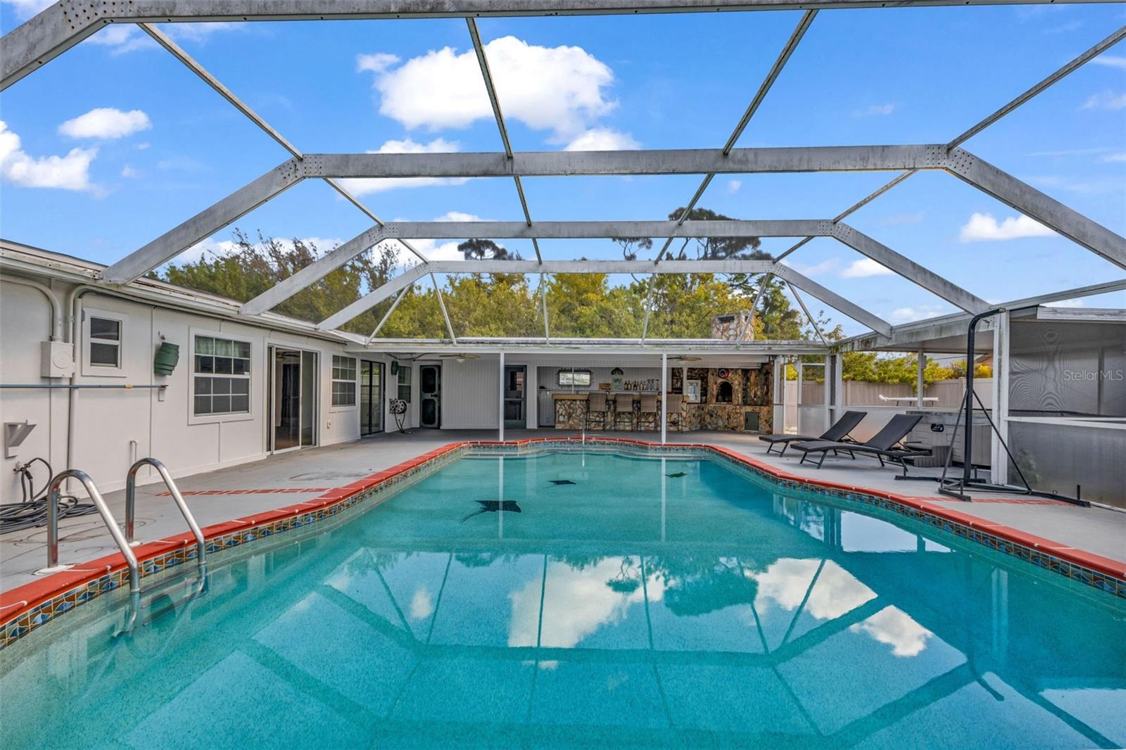 Image 4 of 40 For 923 Linnaen Terrace Nw