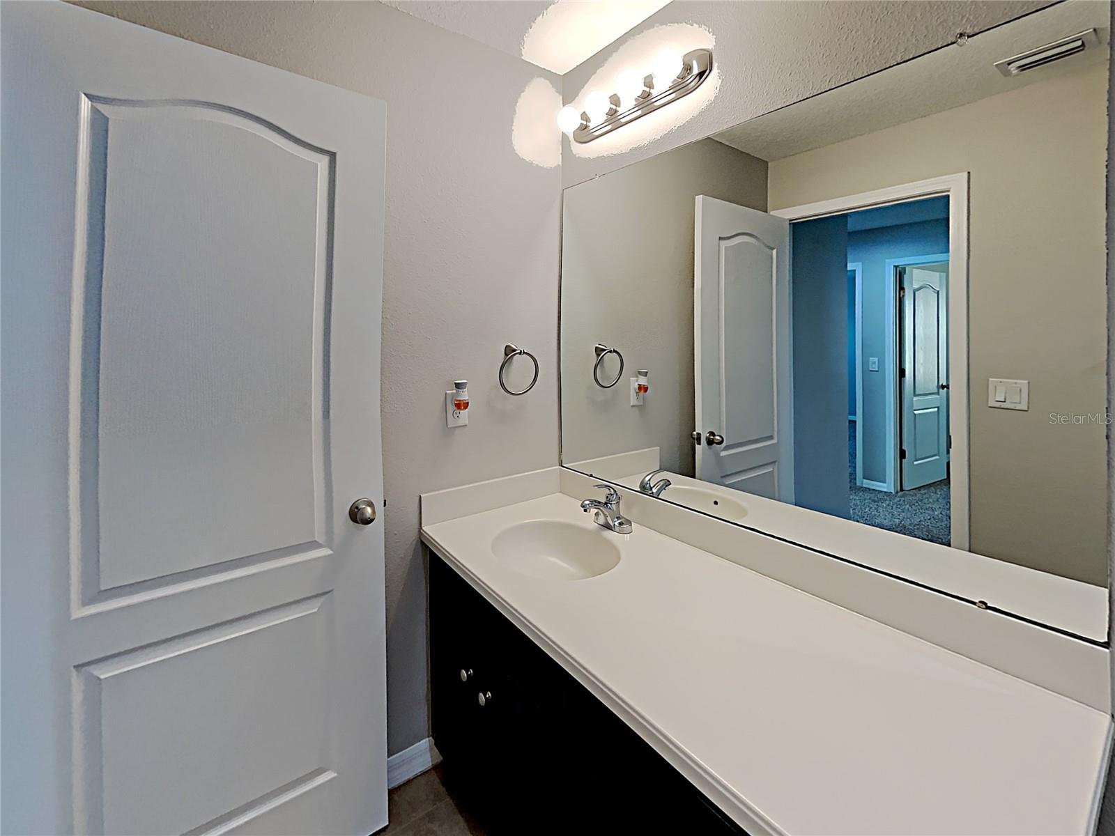 Image 13 of 23 For 7226 Lumber Port Drive