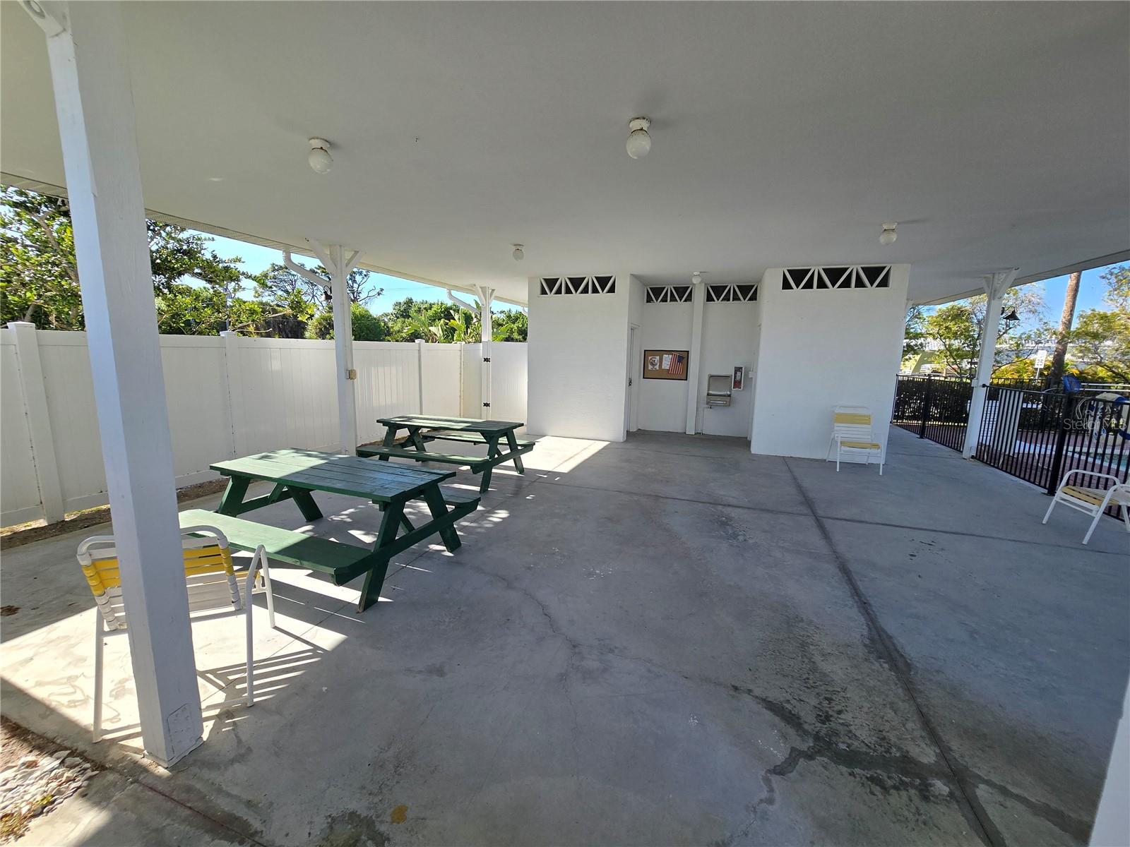 Image 6 of 32 For 3919 Cape Haze Drive 505