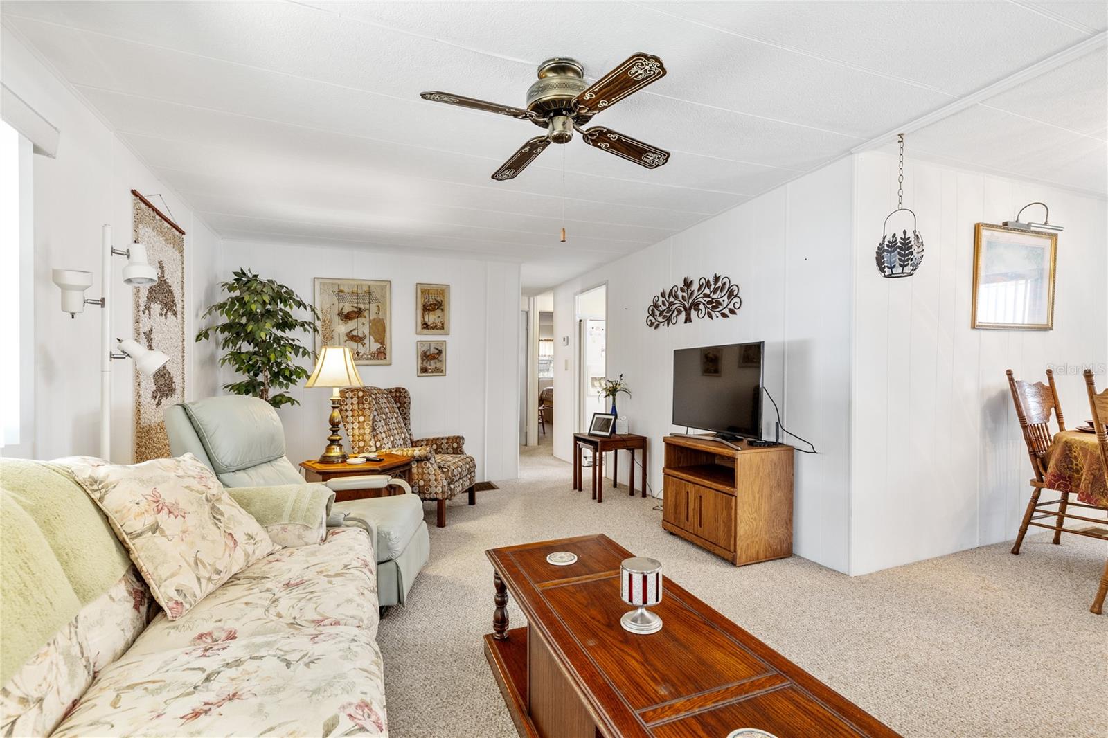 Image 11 of 43 For 203 Harvest Lane