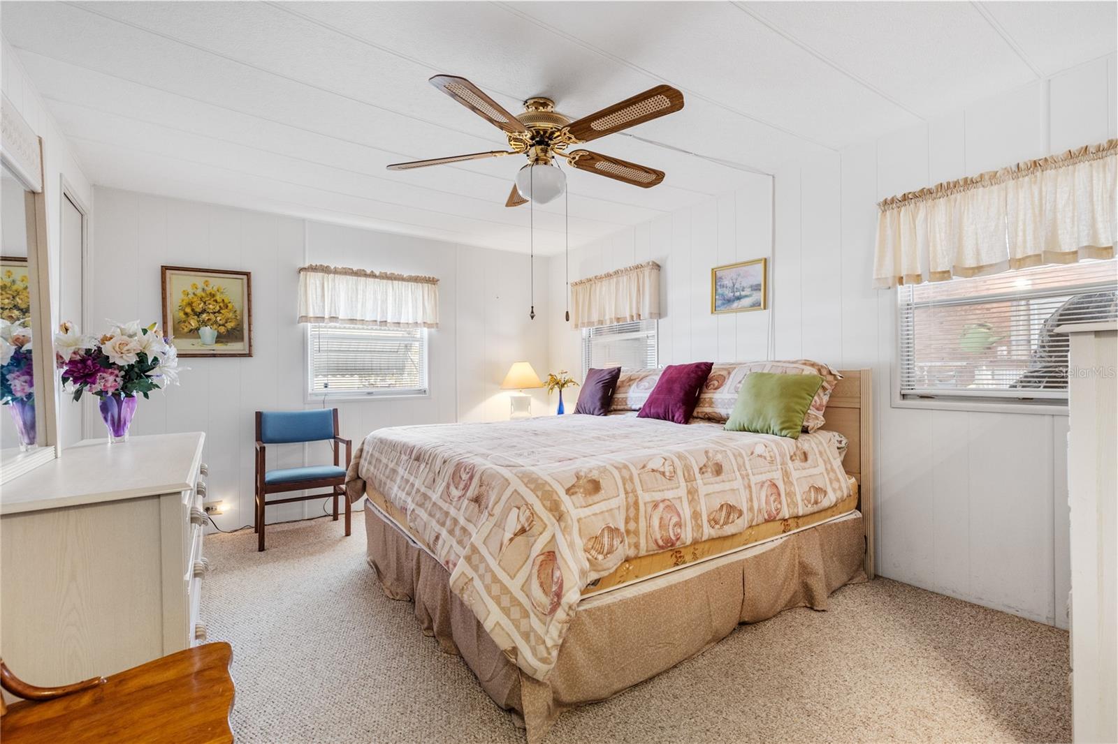 Image 21 of 43 For 203 Harvest Lane