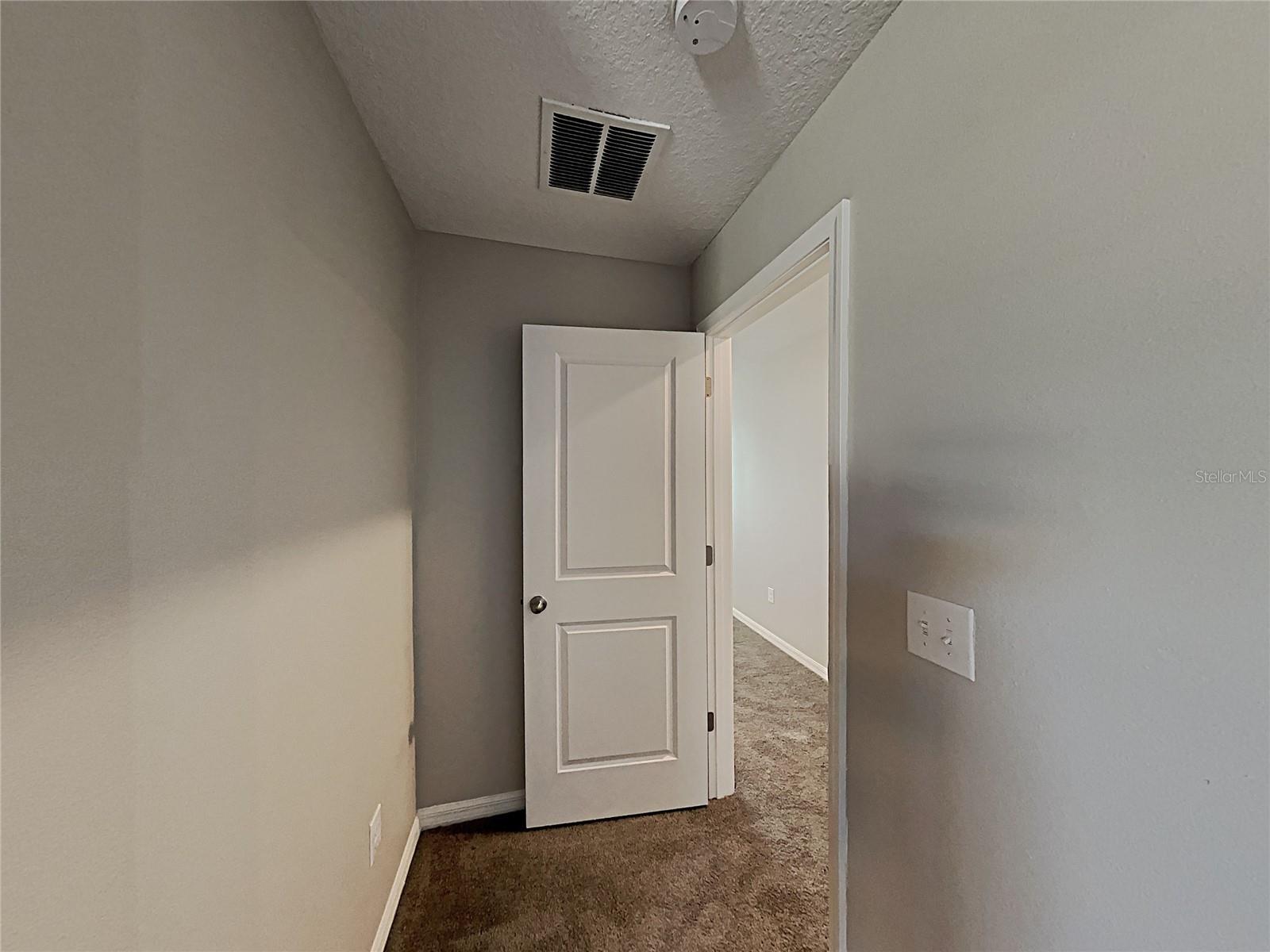 Image 14 of 51 For 15320 Broad Brush Drive