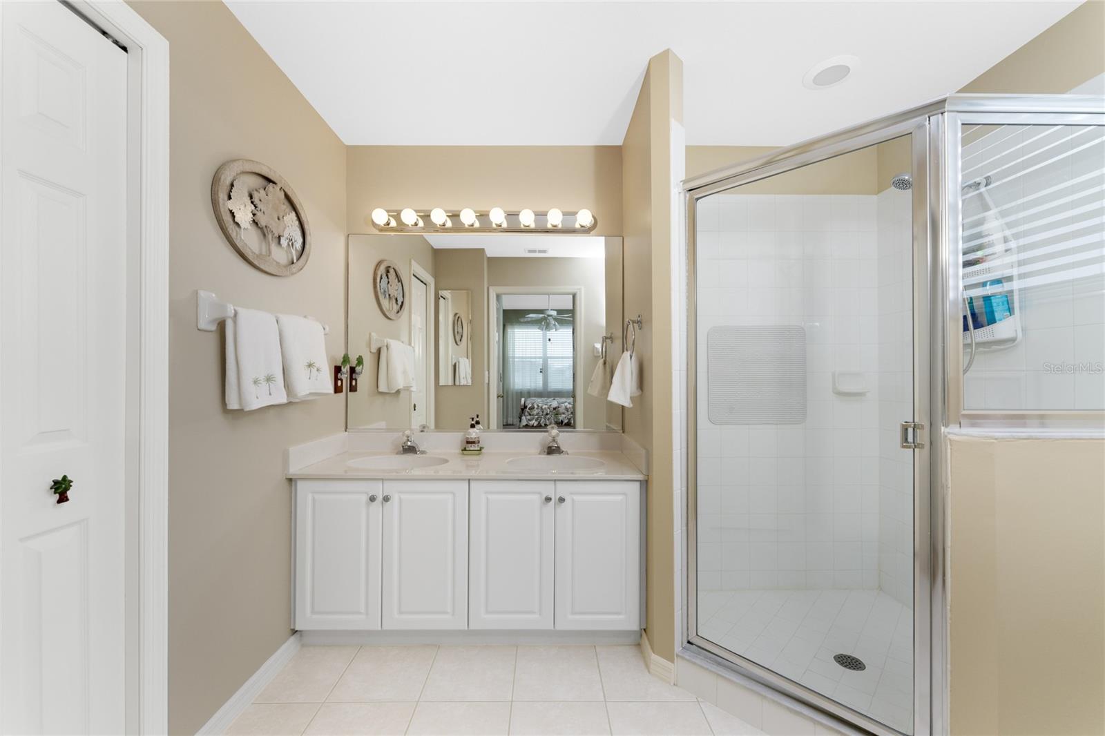 Image 24 of 56 For 2002 Bal Harbor Boulevard 1311