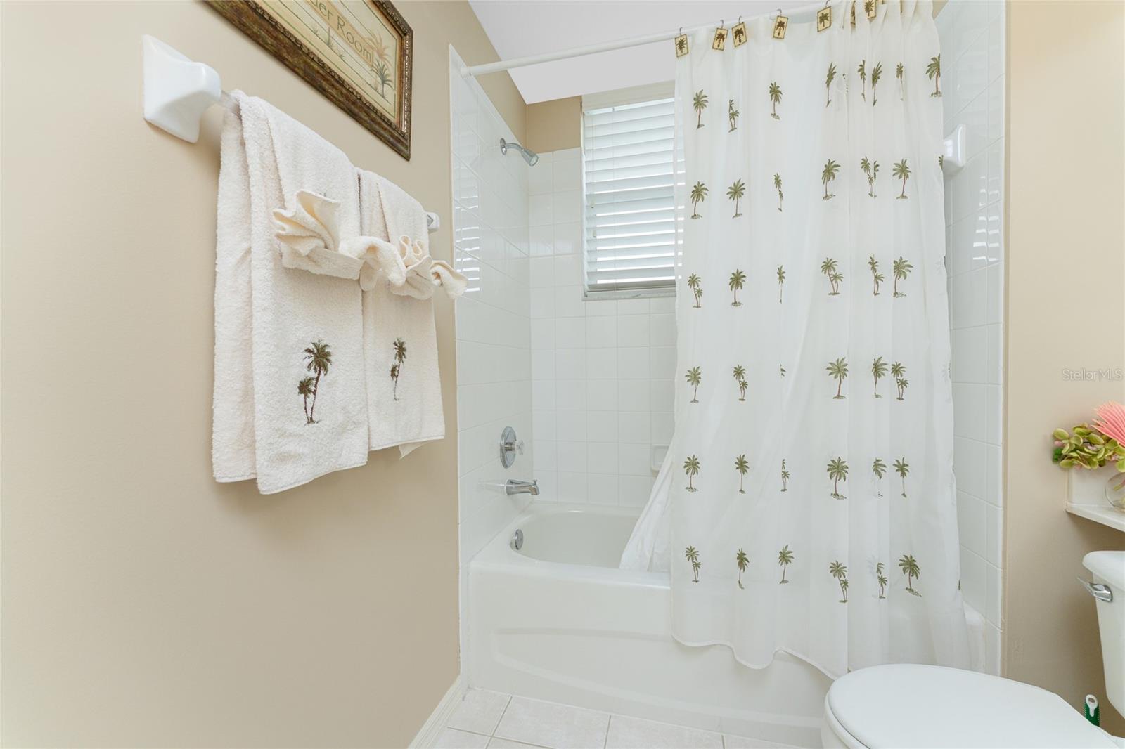 Image 31 of 56 For 2002 Bal Harbor Boulevard 1311