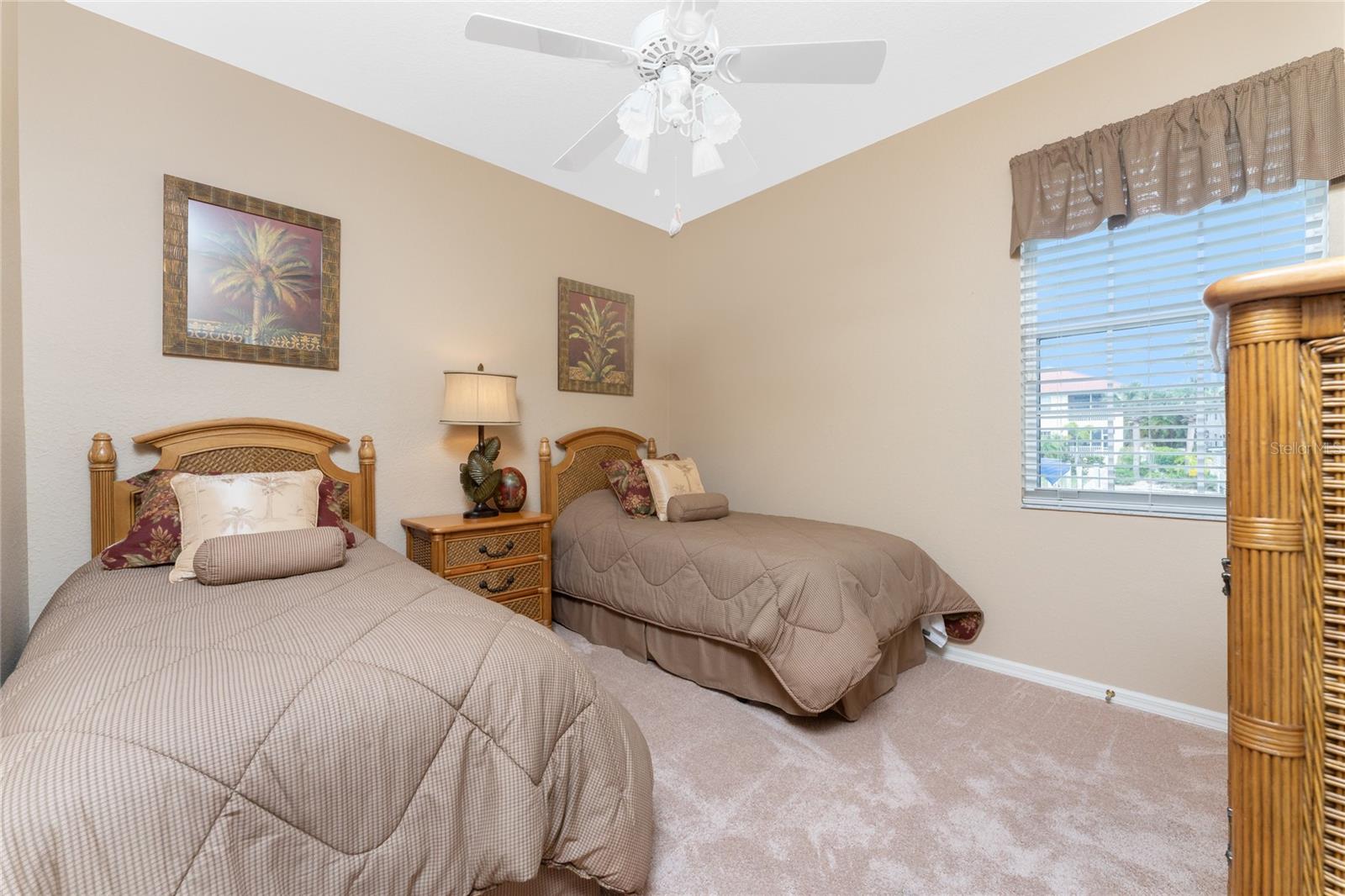 Image 35 of 56 For 2002 Bal Harbor Boulevard 1311