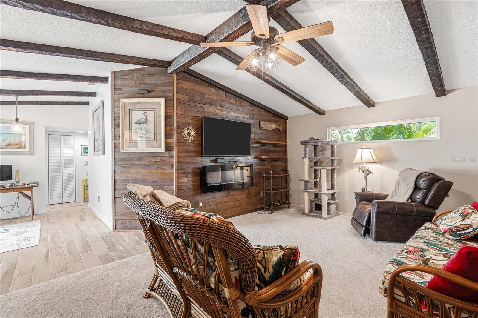 Image 13 of 34 For 22198 New York Avenue