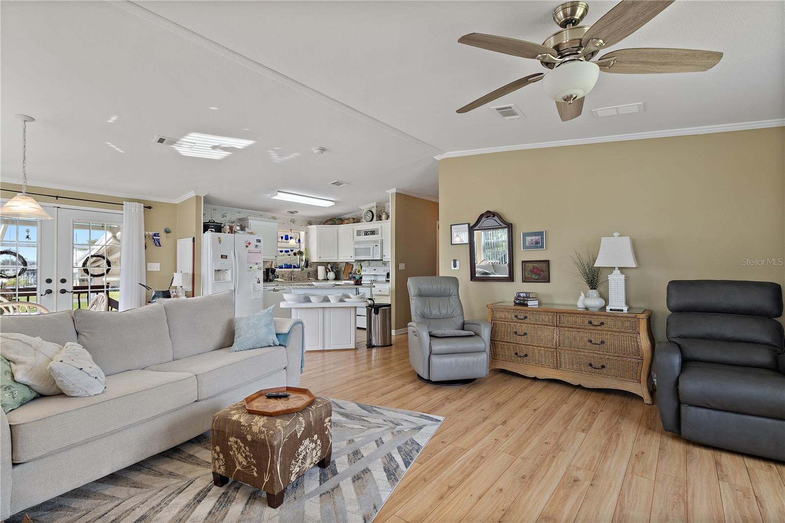 Image 11 of 47 For 4200 Almar Drive