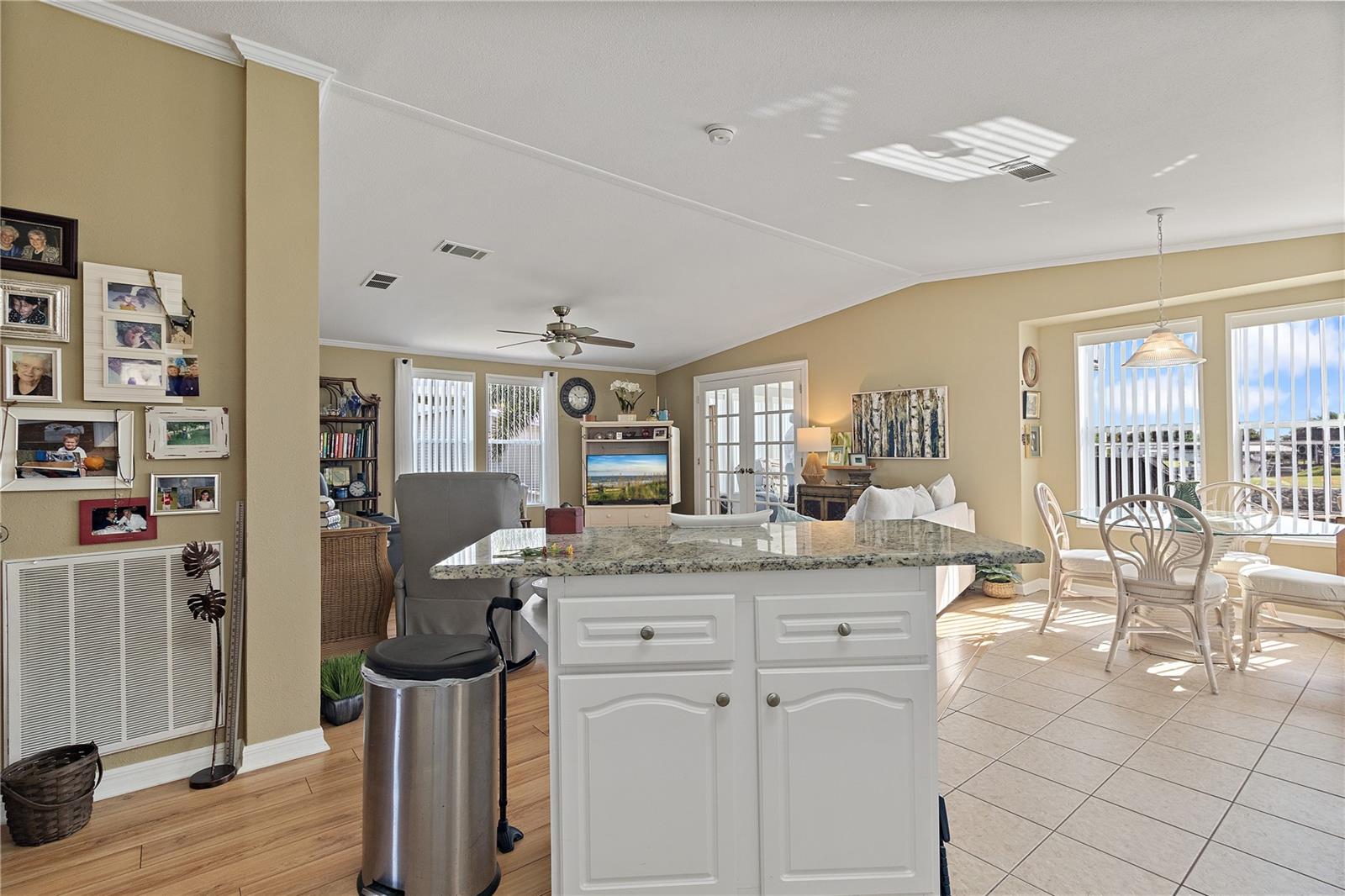 Image 17 of 47 For 4200 Almar Drive