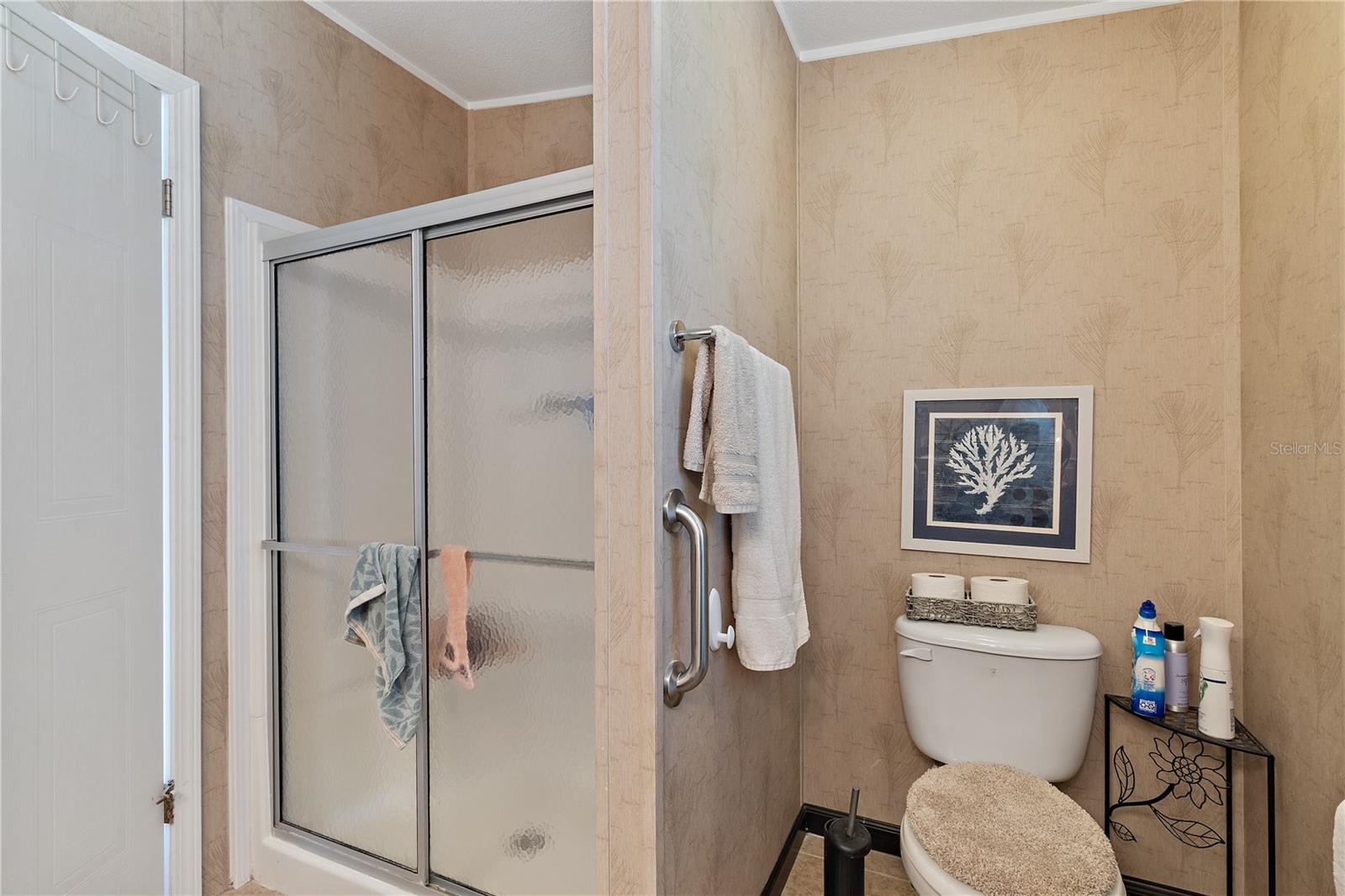 Image 23 of 47 For 4200 Almar Drive