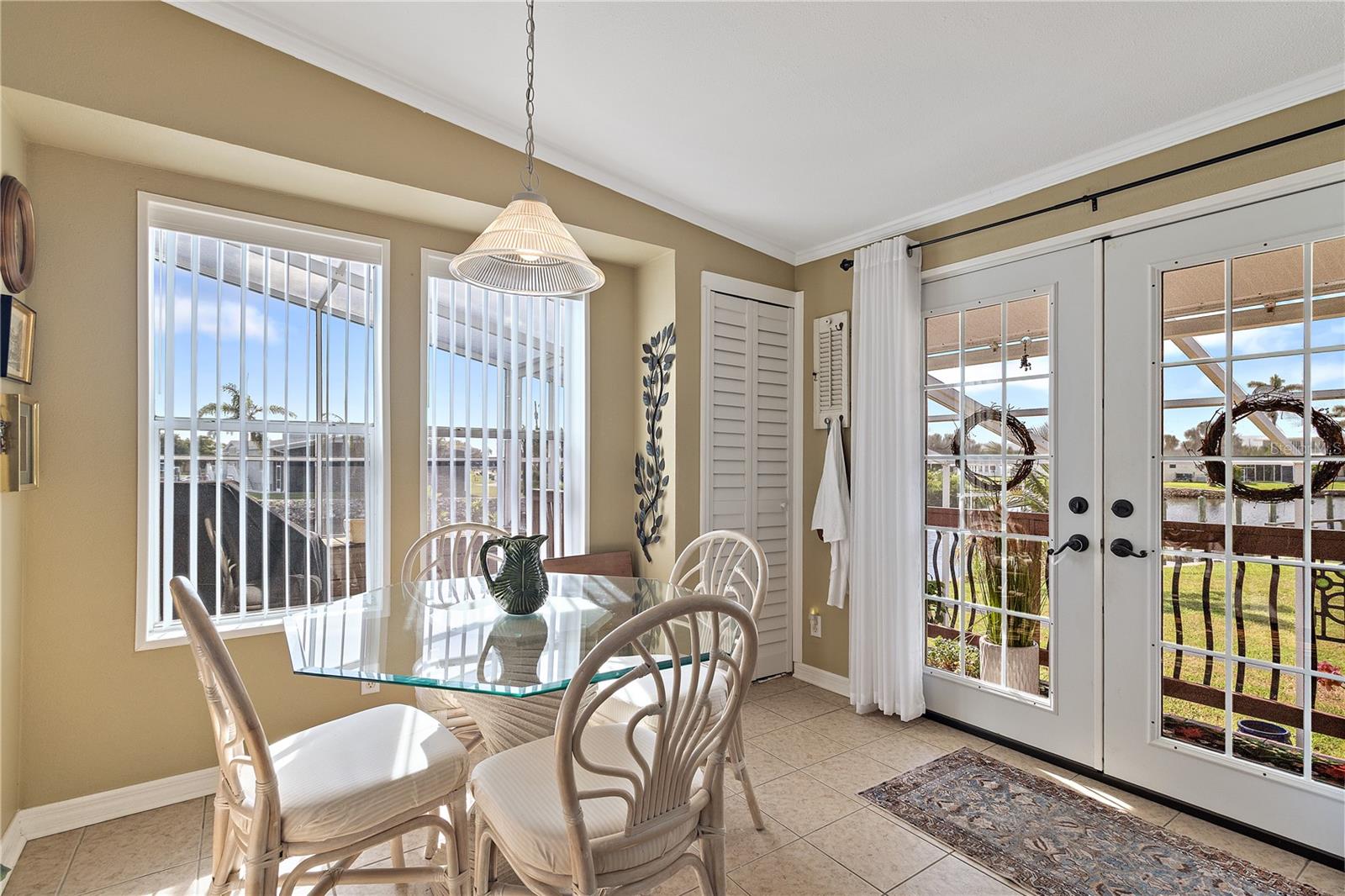 Image 8 of 47 For 4200 Almar Drive