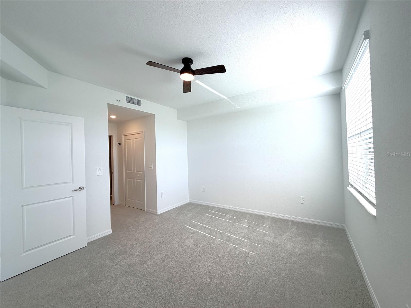 Listing photo id 10 for 17570 Opal Sand Drive 208