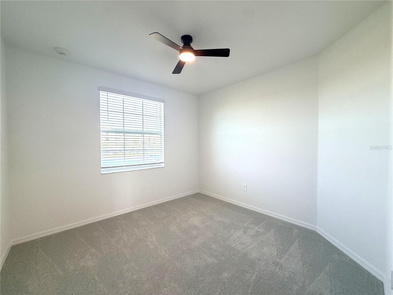 Listing photo id 18 for 17570 Opal Sand Drive 208