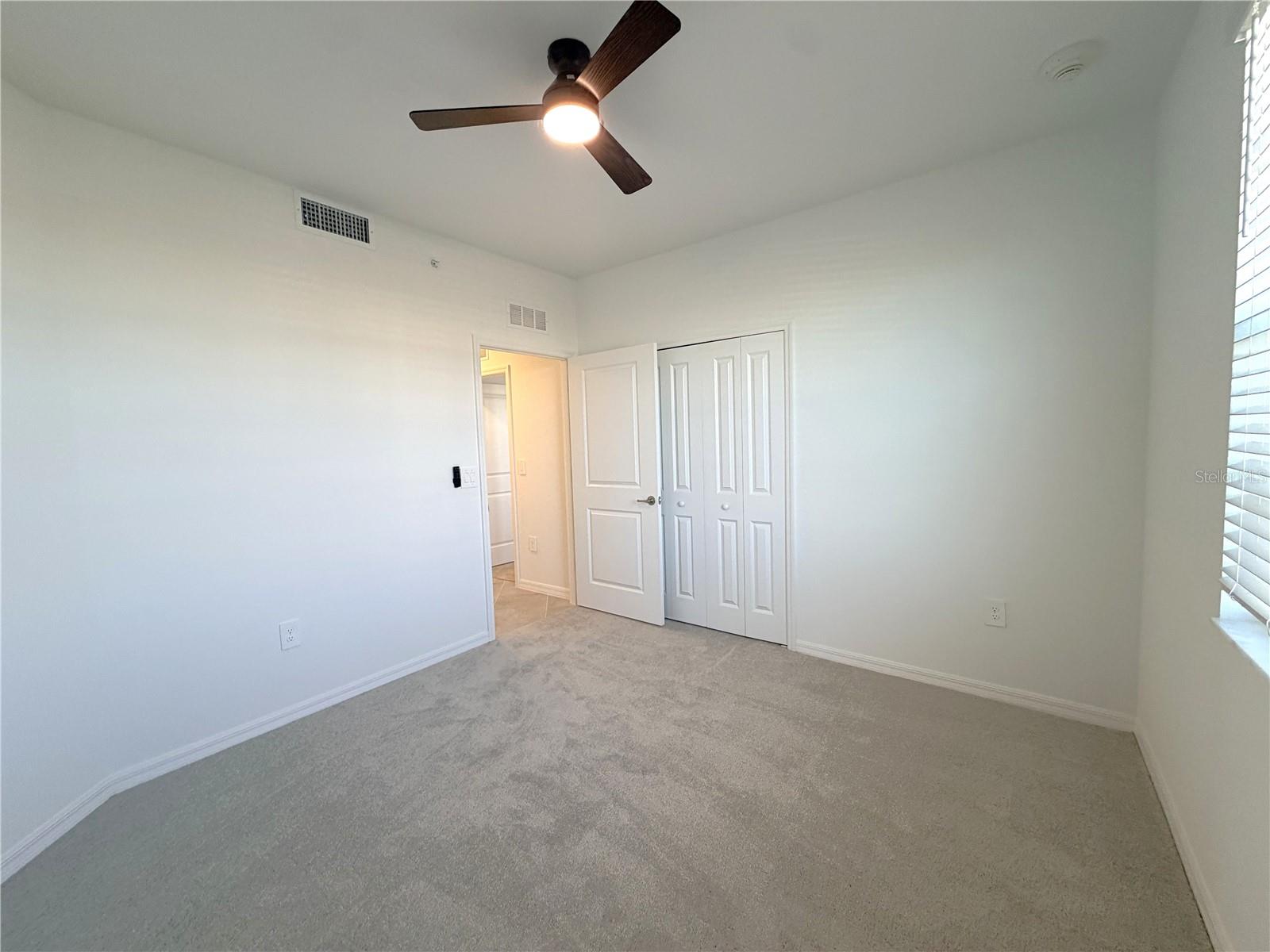 Listing photo id 19 for 17570 Opal Sand Drive 208