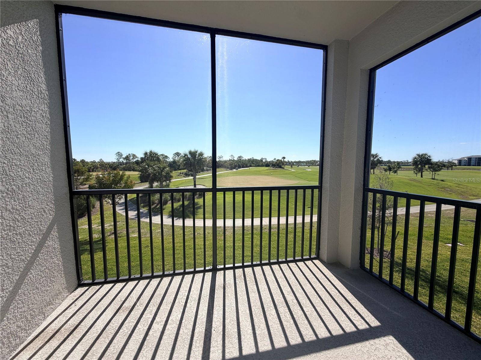 Listing photo id 24 for 17570 Opal Sand Drive 208