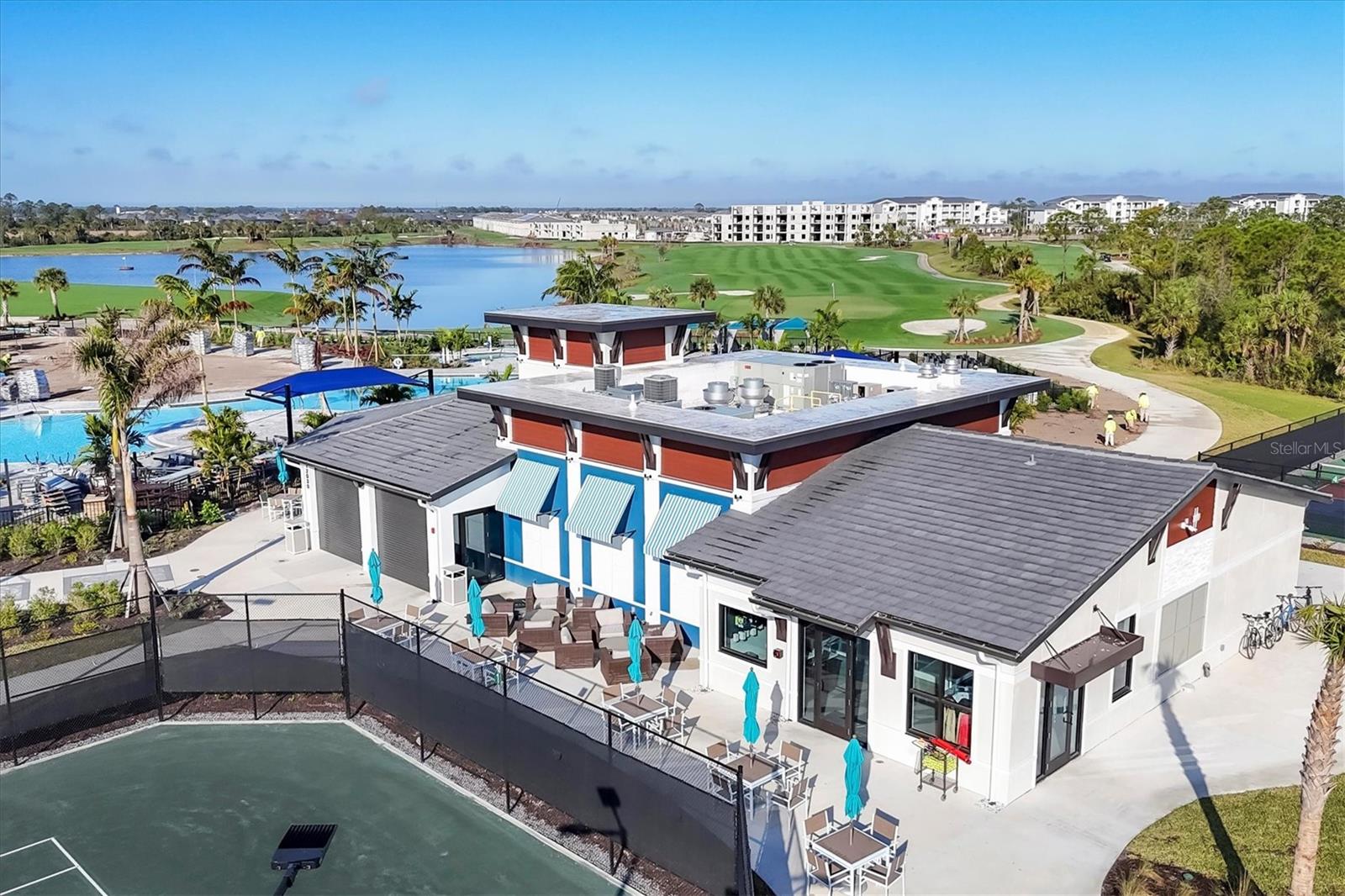 Listing photo id 46 for 17570 Opal Sand Drive 208