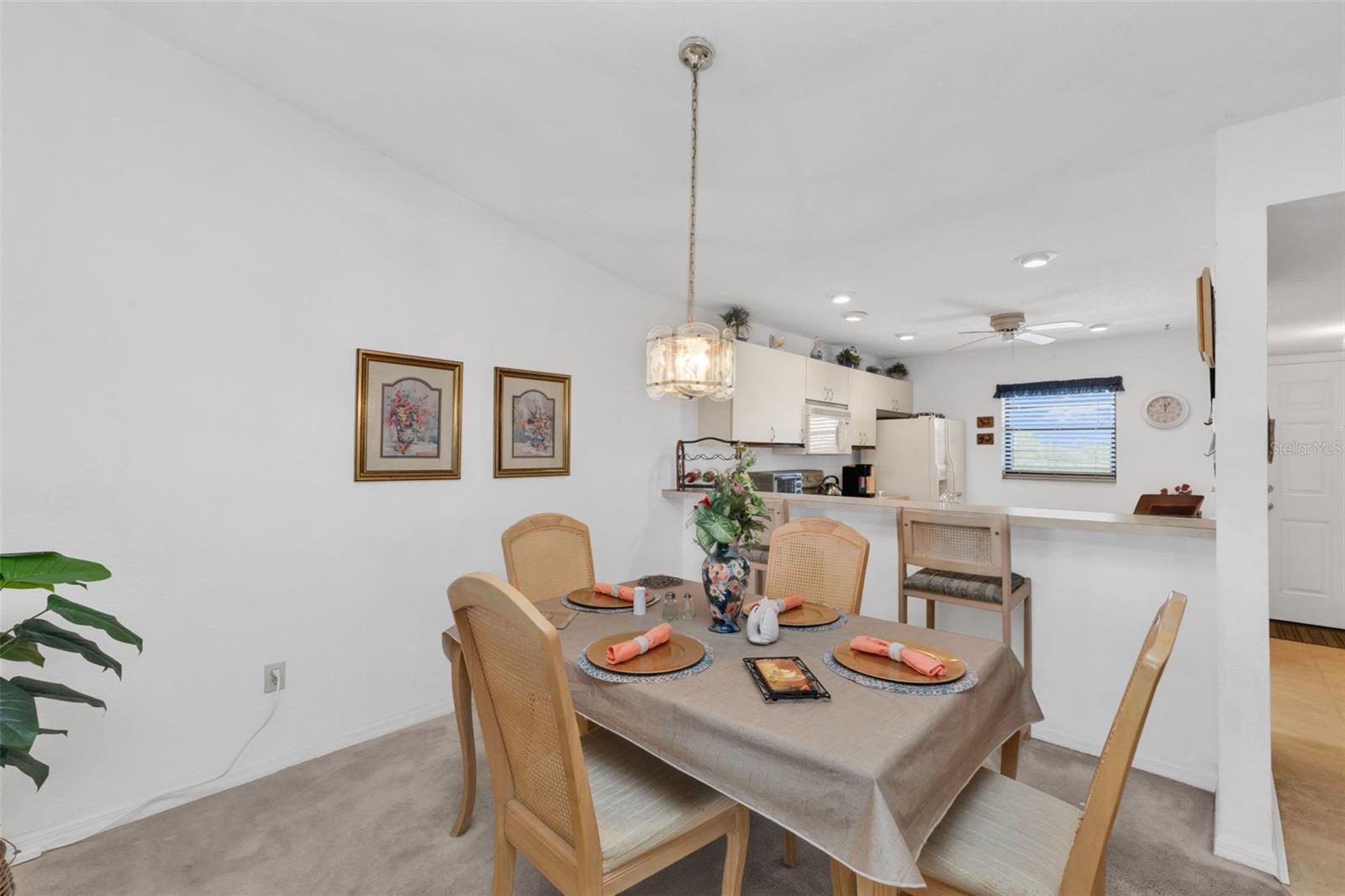 Image 10 of 40 For 175 Kings Highway 1032