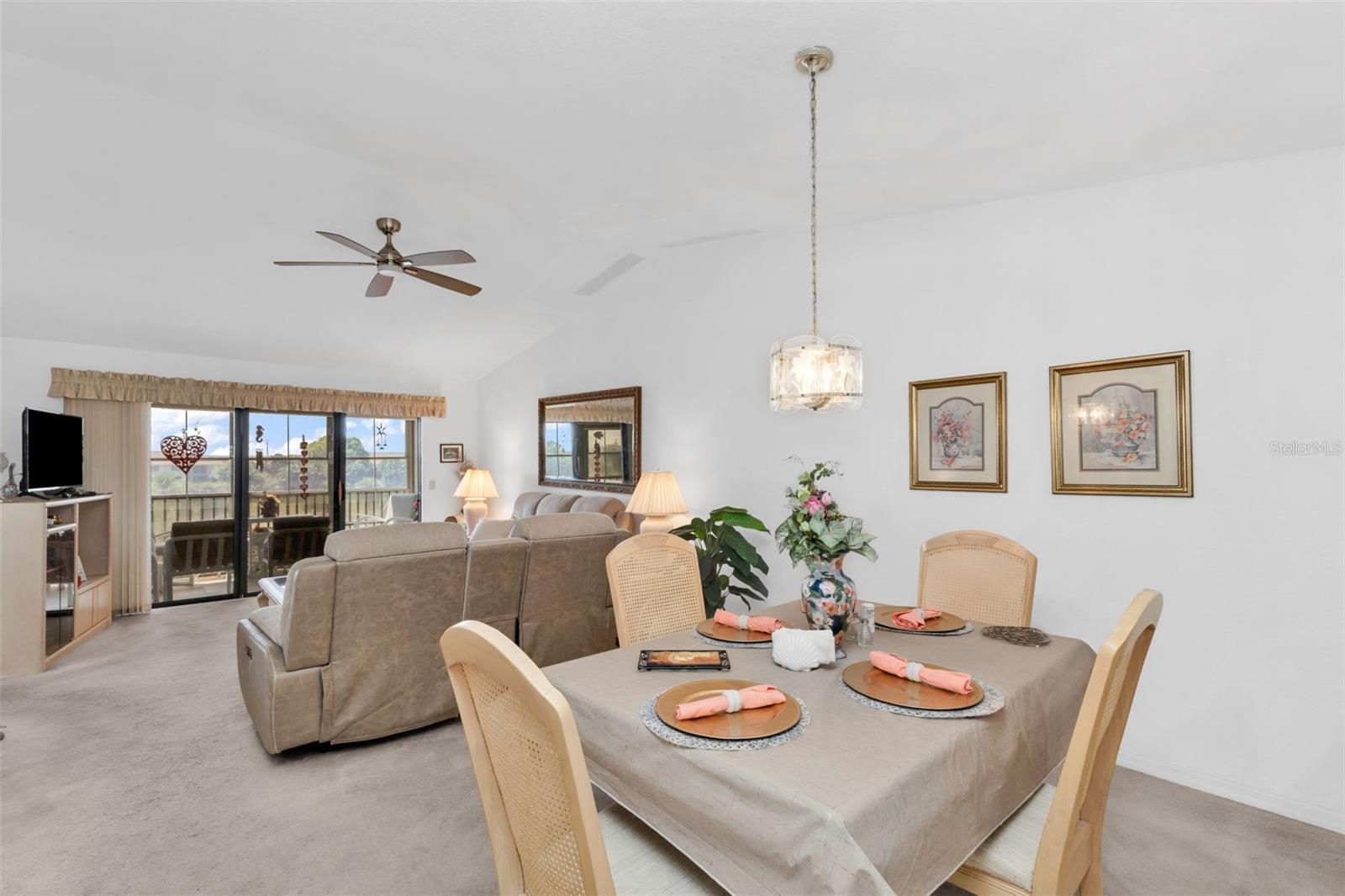 Image 11 of 40 For 175 Kings Highway 1032