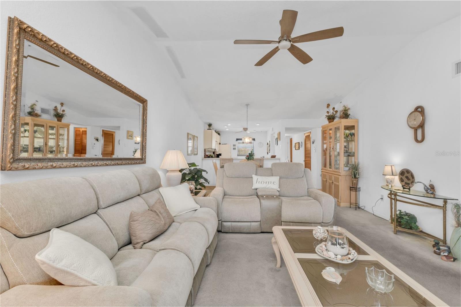 Image 14 of 40 For 175 Kings Highway 1032