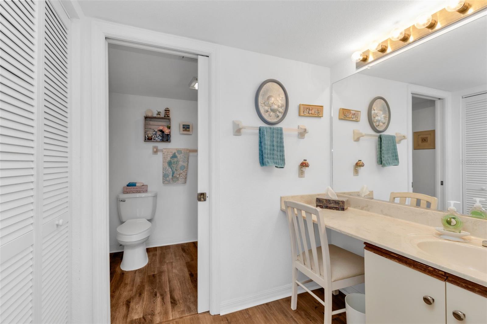 Image 18 of 40 For 175 Kings Highway 1032