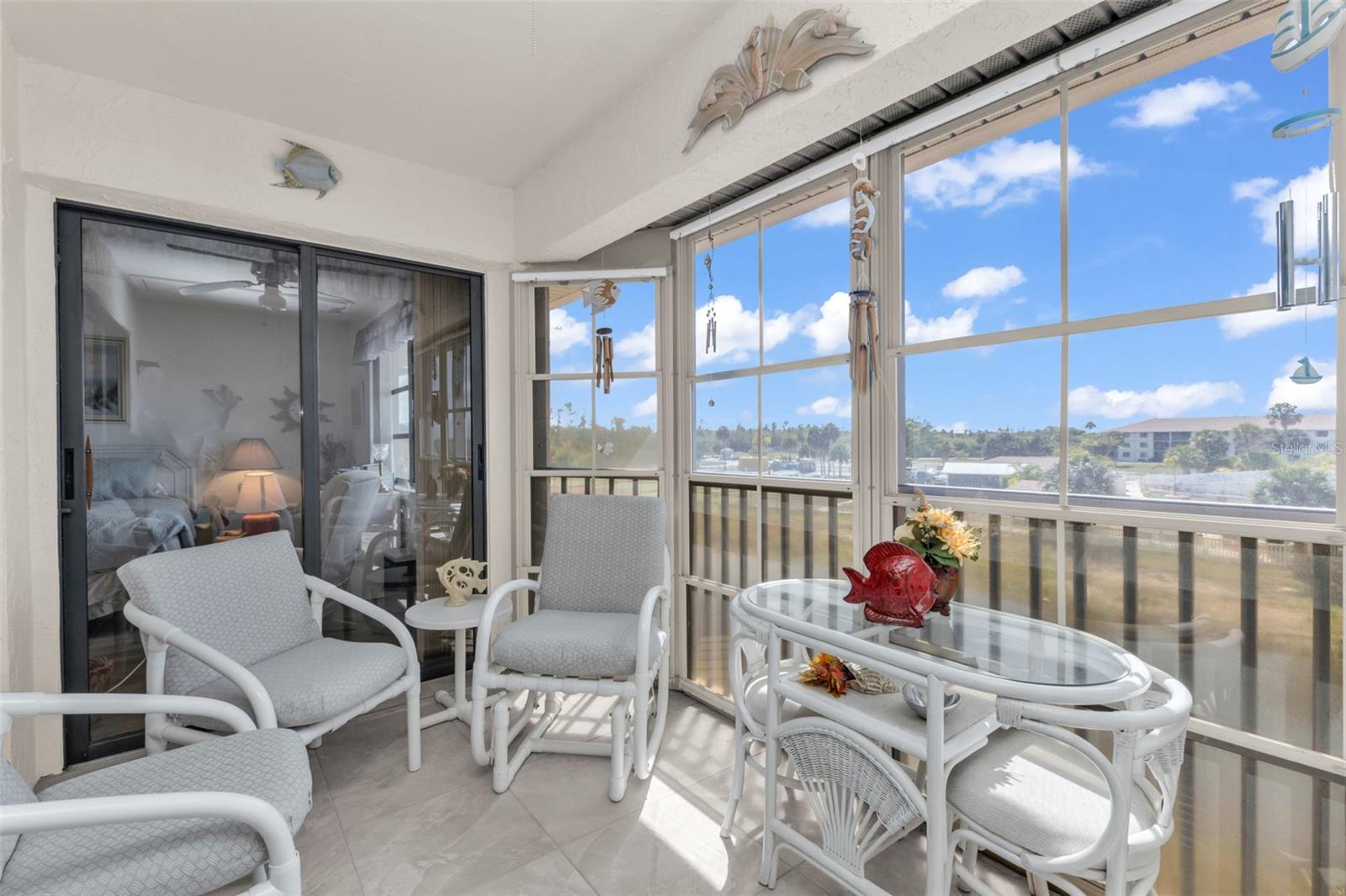 Image 3 of 40 For 175 Kings Highway 1032