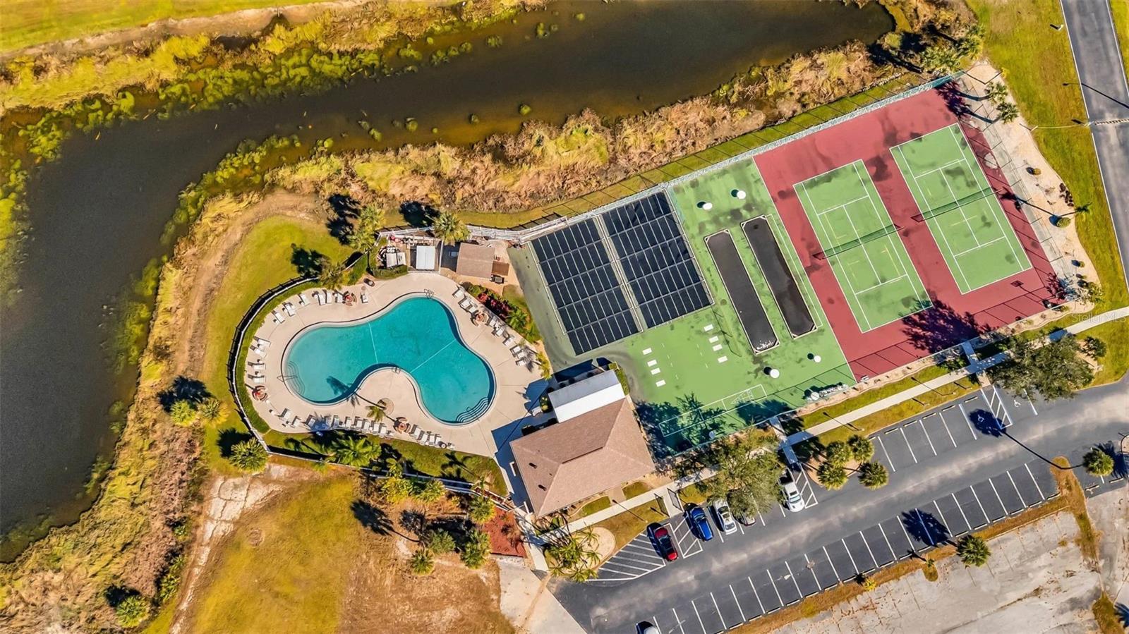 Image 39 of 40 For 175 Kings Highway 1032