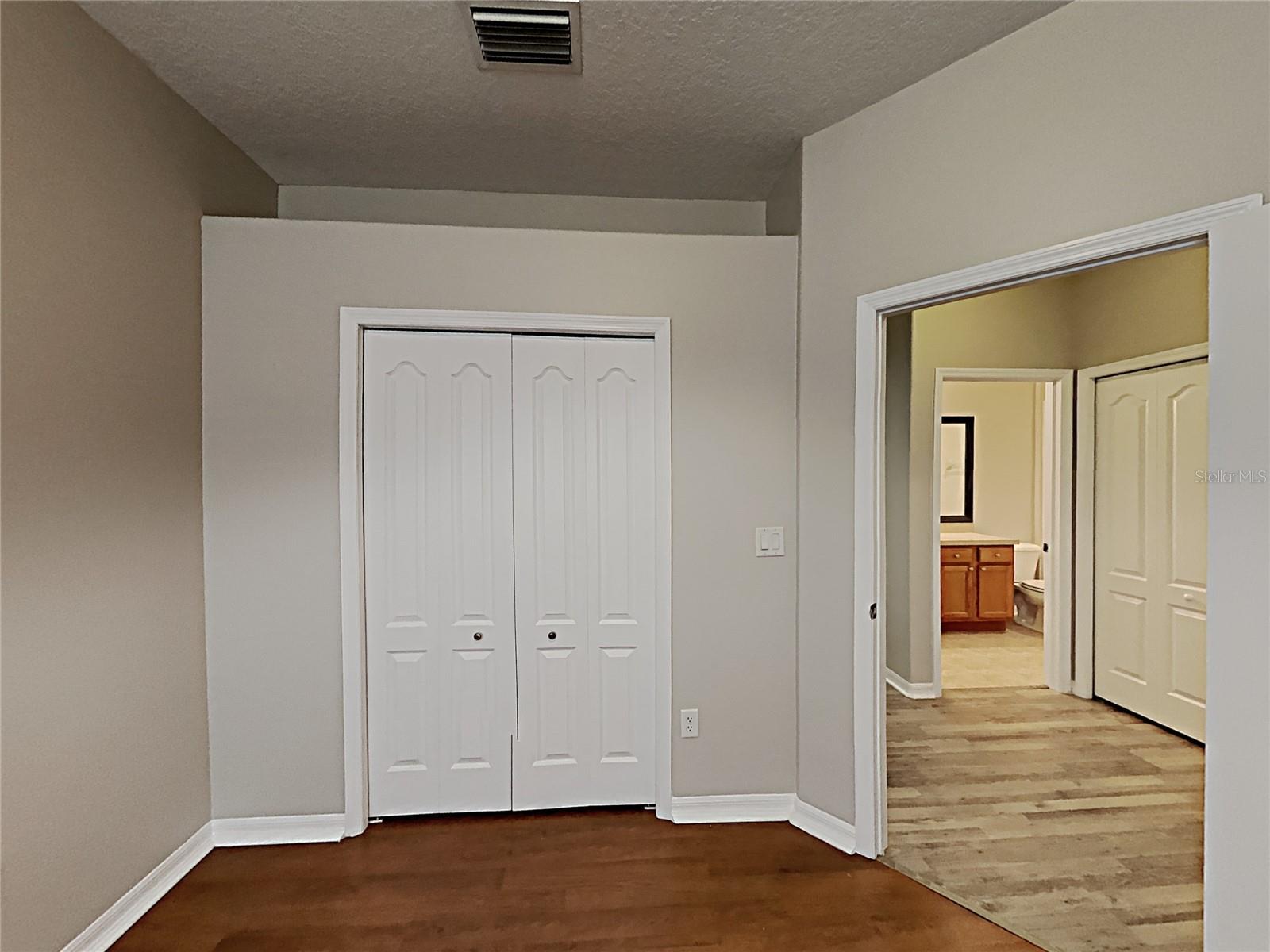 Image 13 of 24 For 4020 Langdrum Drive