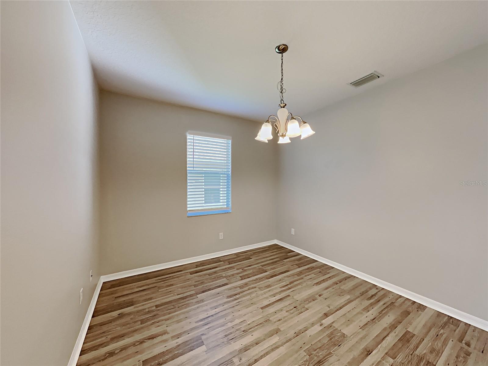 Image 4 of 24 For 4020 Langdrum Drive