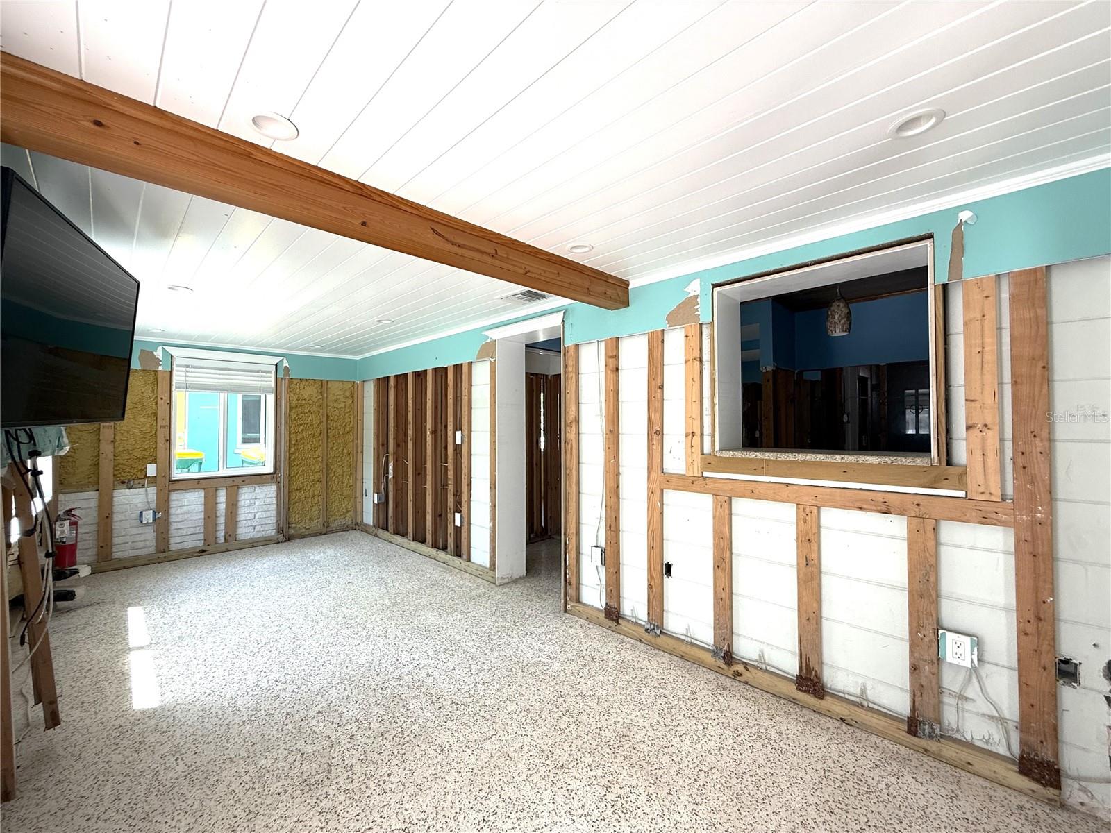 Image 49 of 67 For 1290 Shore View Drive 5