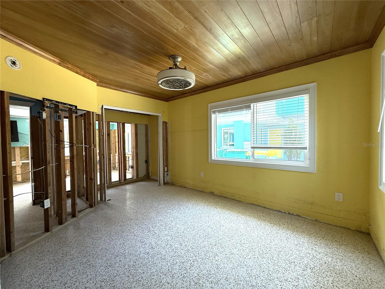 Image 54 of 67 For 1290 Shore View Drive 5