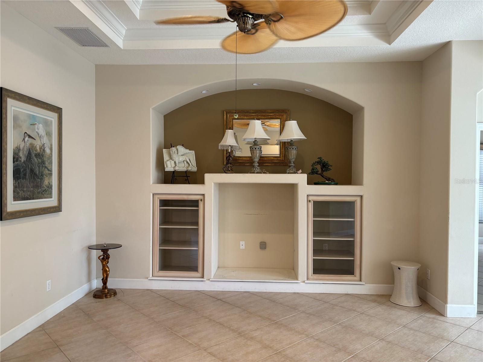 Image 11 of 40 For 132 Amora Avenue