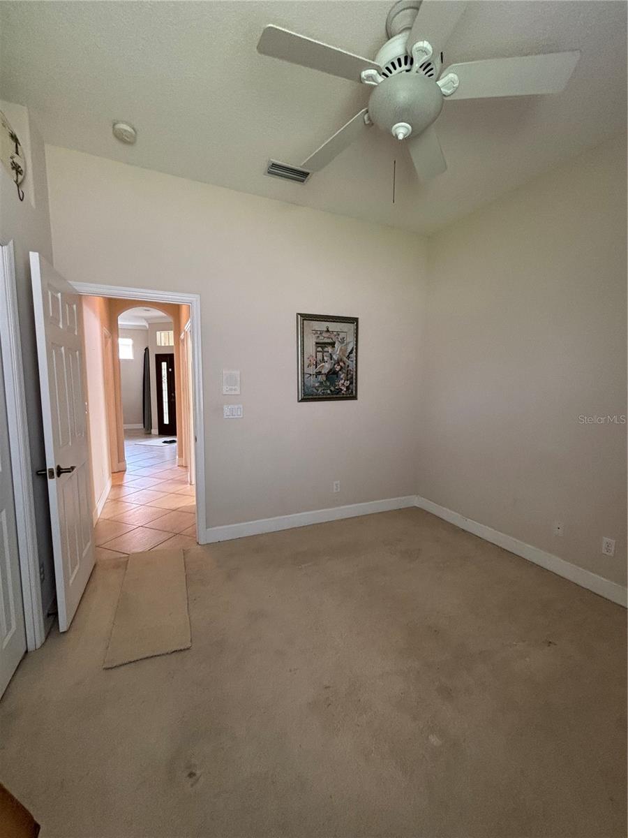 Image 22 of 40 For 132 Amora Avenue