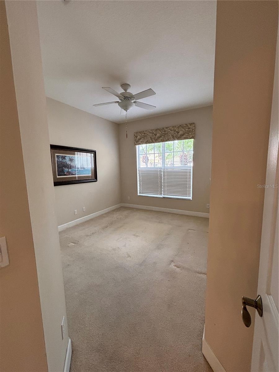 Image 24 of 40 For 132 Amora Avenue